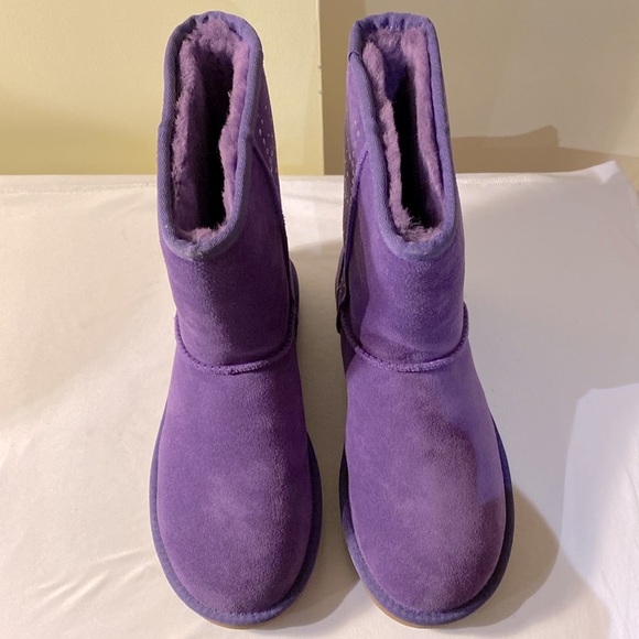 UGG Classic Short Studded Women’s Size 6 - Picture 4 of 5